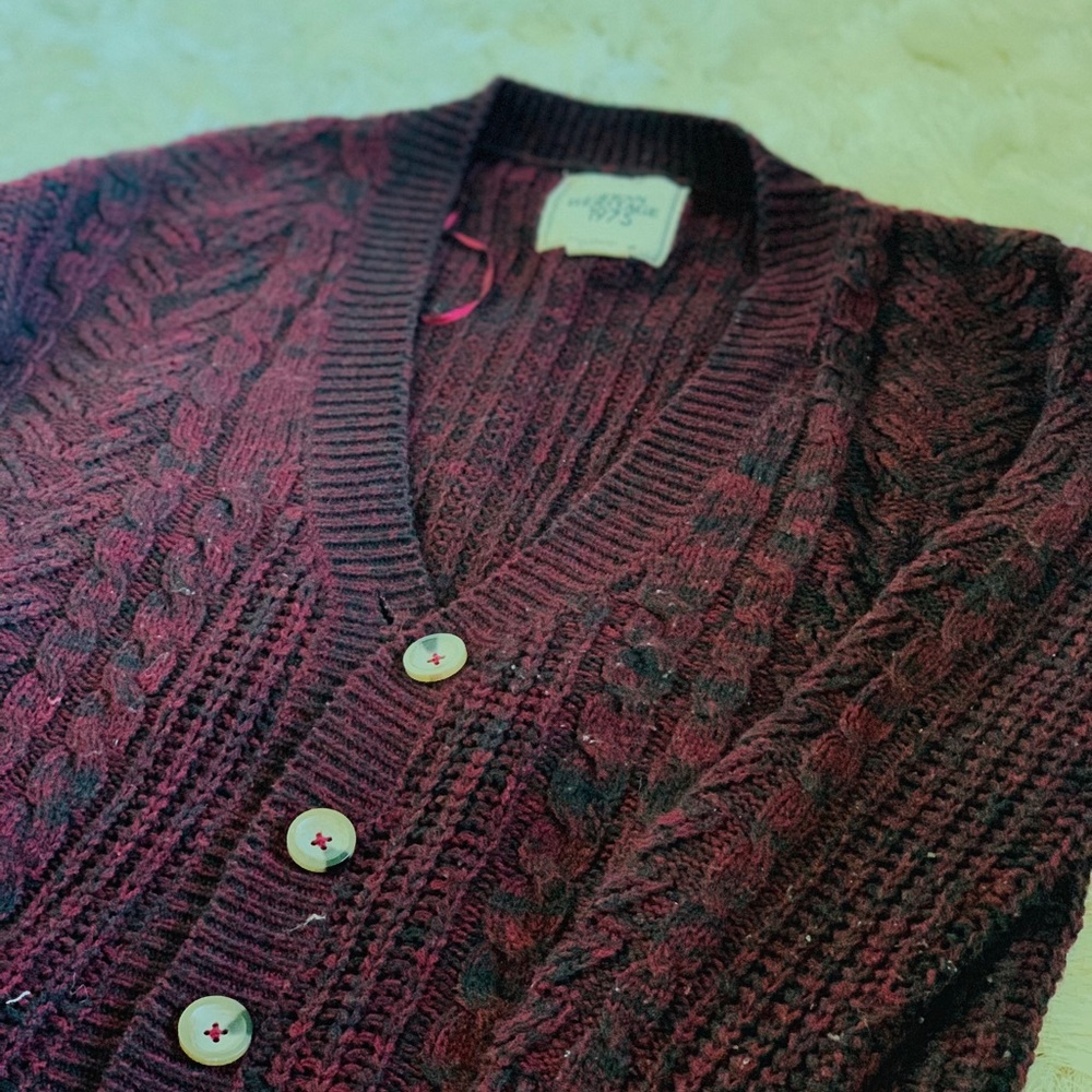 Maroon/Black Cardigan with brown buttons